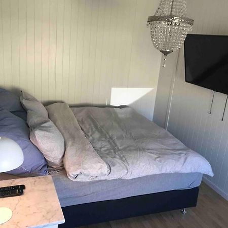 Stort Hus I Porsgrunn Sentrum Med Gangavstand Til "Alt" & Gratis Parkering Til Flere Biler المظهر الخارجي الصورة